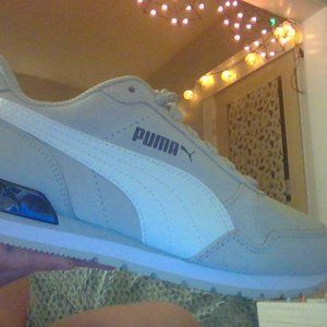 Size 4, PUMA Sneakers, Suede, Black, White, Kids/Juniors, BRAND NEW, NEVER WORN